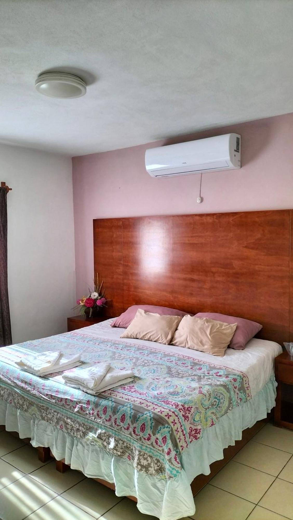 Hotel La Estancia Río Verde 外观 照片